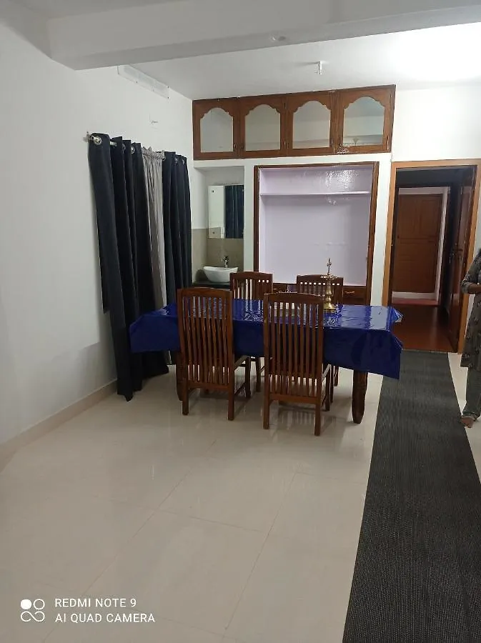Fab House Apartment Thekkady 0*,